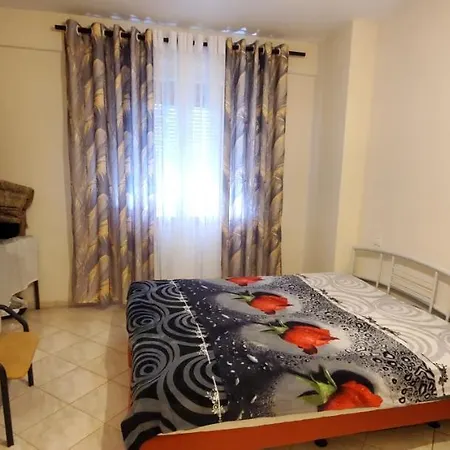 Apartment Apartment *